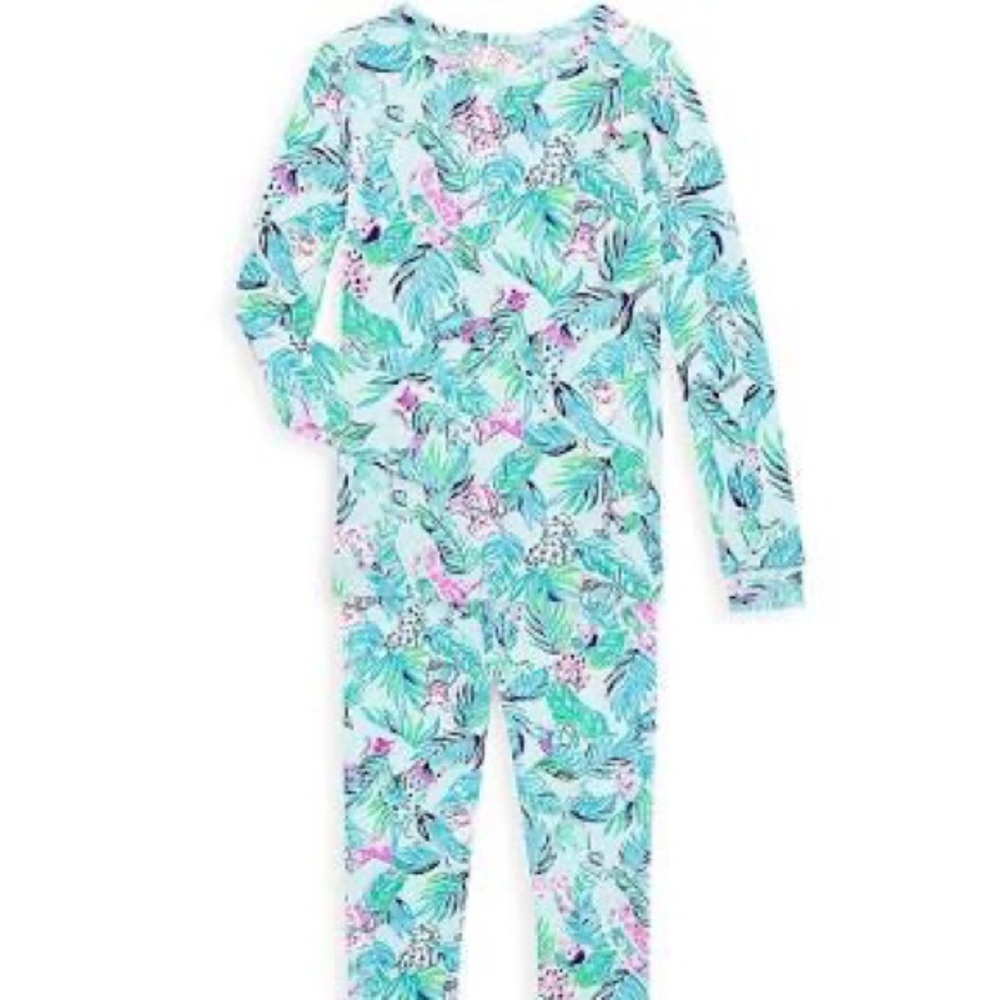 A botanical print with illustrated dogs & kitties. 95% cotton/5% spandex.